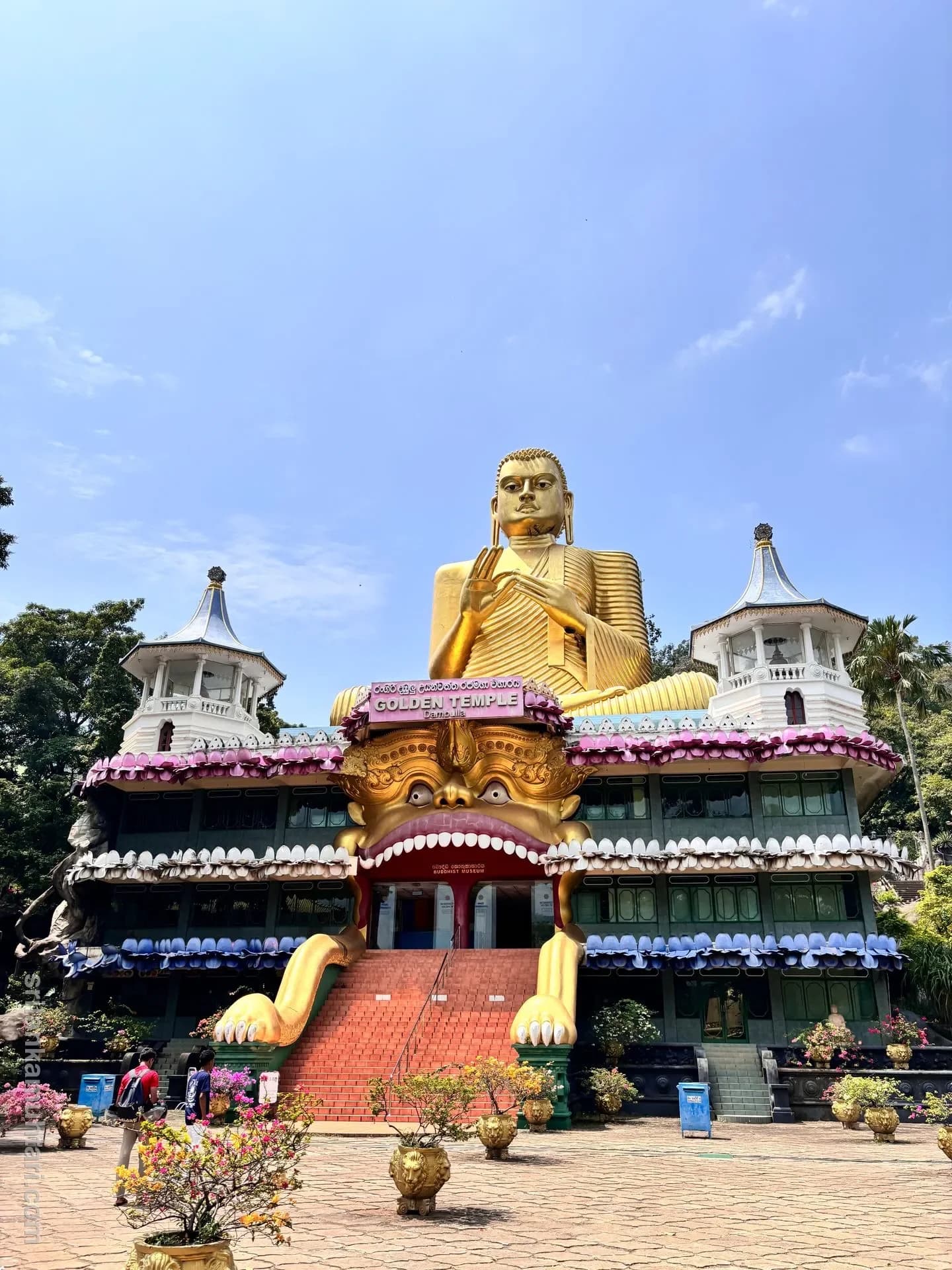 Dambulla: Altın Mağaralar ve Tarih